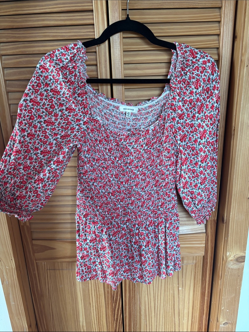 Max Studio Red and White Smocked Puff Sleeve Floral Blouse